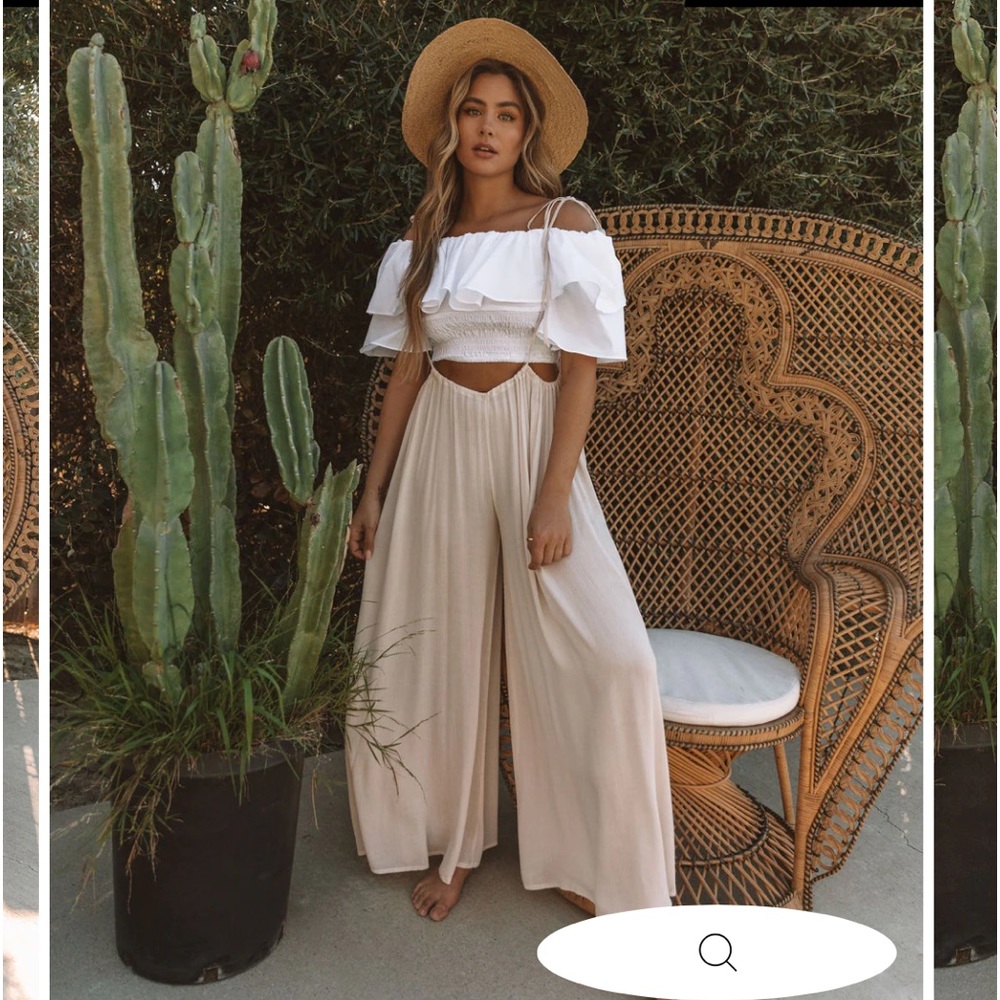 Cute VICI tan overall cloth style. Accidentally ordered 2